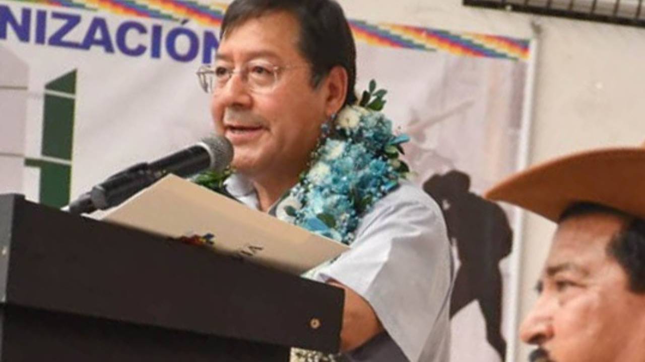 Arce exige a Evo levantar bloqueos 'inmediatamente' sino ejercerá su facultad constitucional
