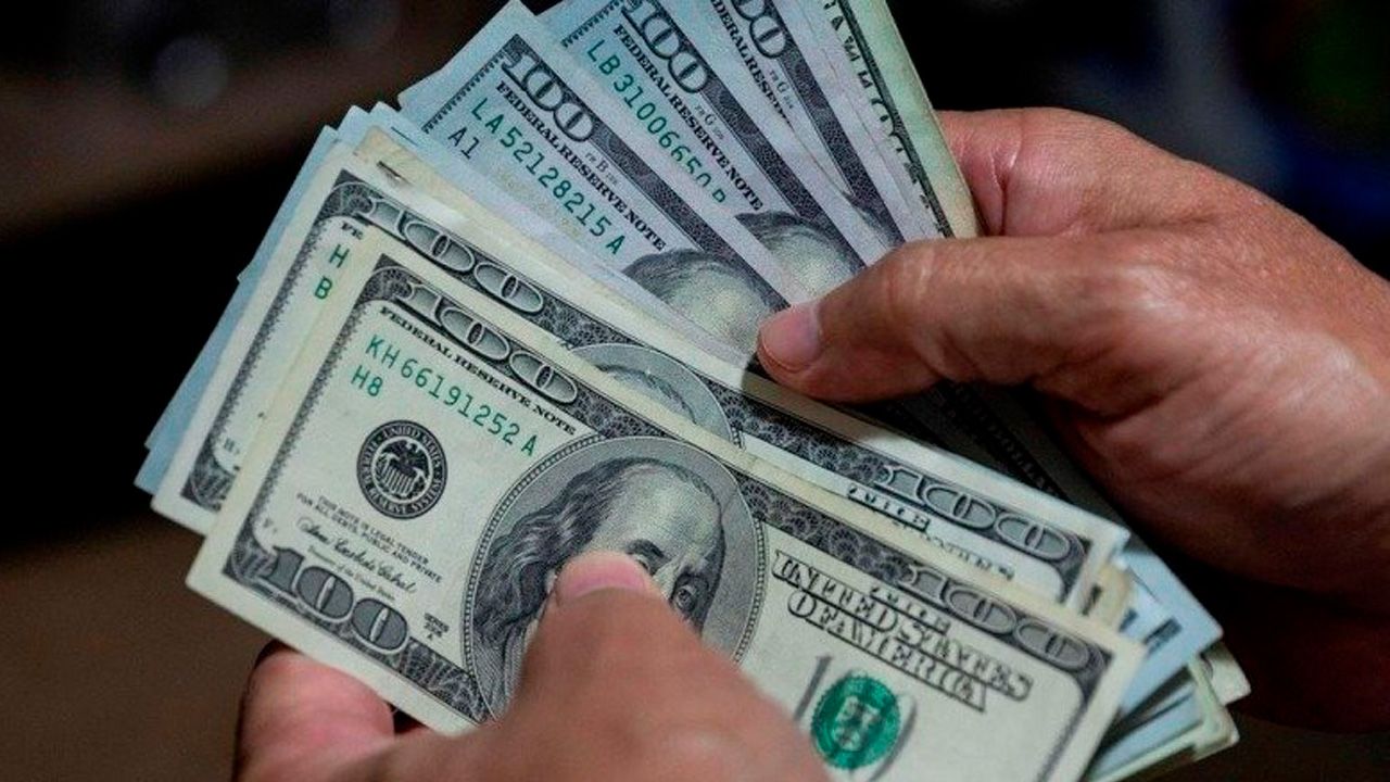 Empresarios de La Paz dicen que la escasez del dólar se está solucionando