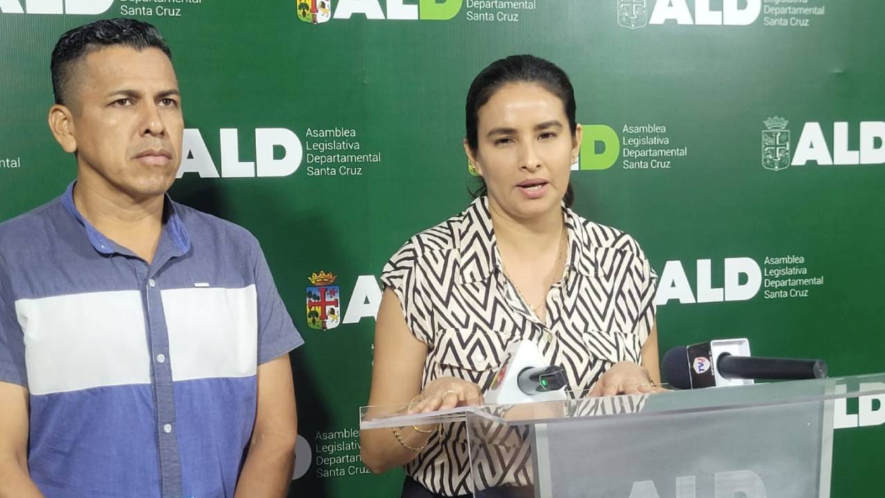 Paola Aguirre: "Protestas simbólicas no impactan al Gobierno y las instituciones fallan en su respuesta"