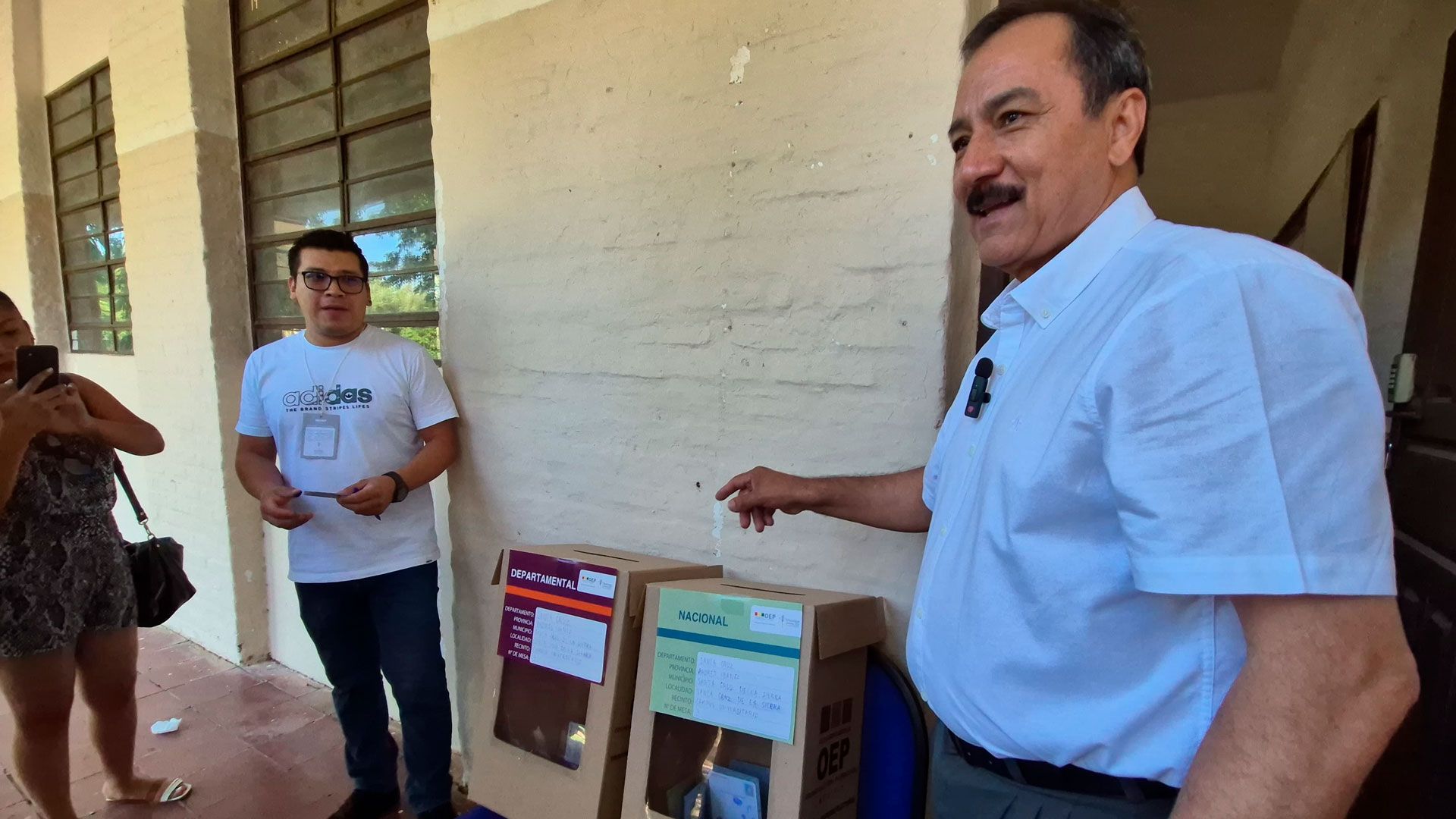 Rector de la UAGRM denuncia "elecciones de la vergüenza" 