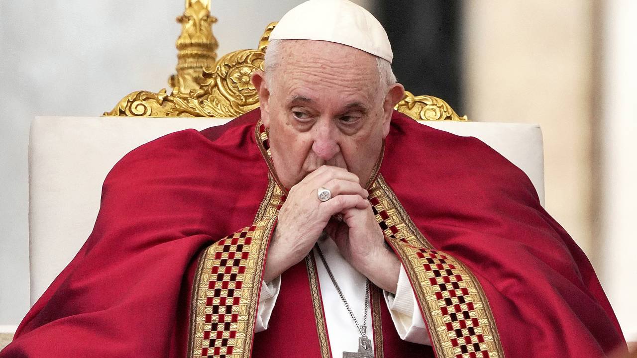 El papa pide que no se dejen solos a los ancianos en las fiestas navideñas