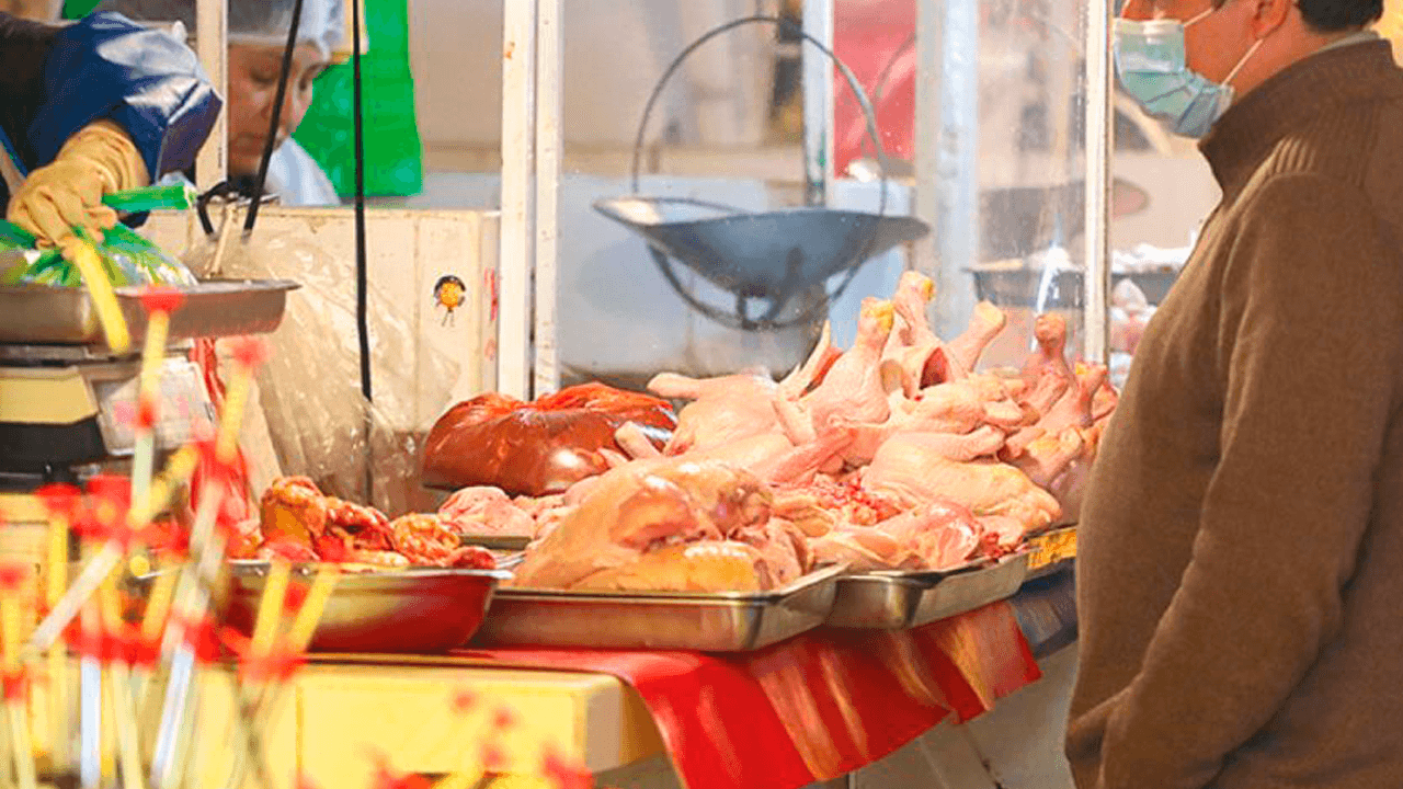 Sucre: Fijan el precio del pollo entre Bs 15 y 16