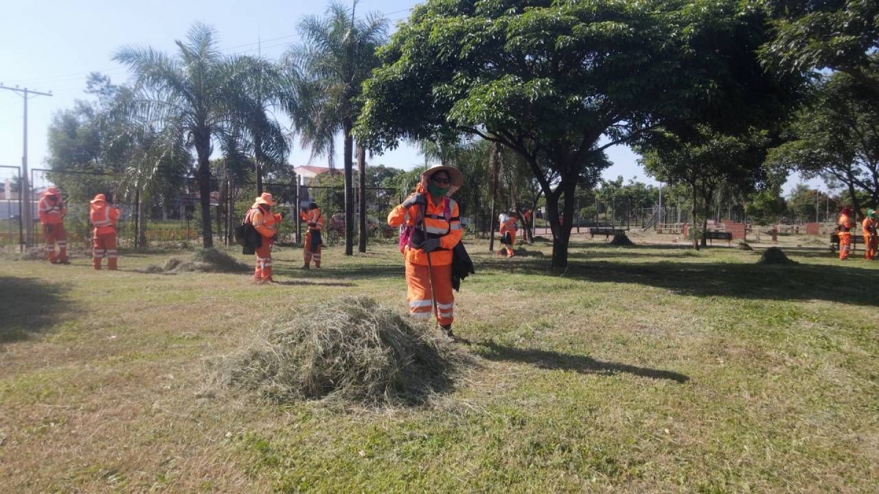 Alcalde Jhonny Fernández anuncia mingas masivas de limpieza en santa cruz