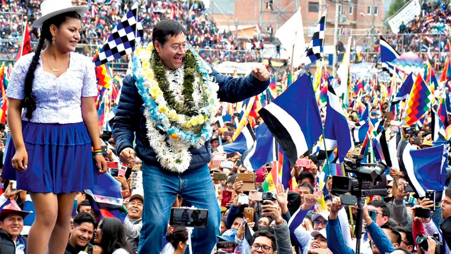 Luis Arce mantiene incertidumbre sobre su candidatura