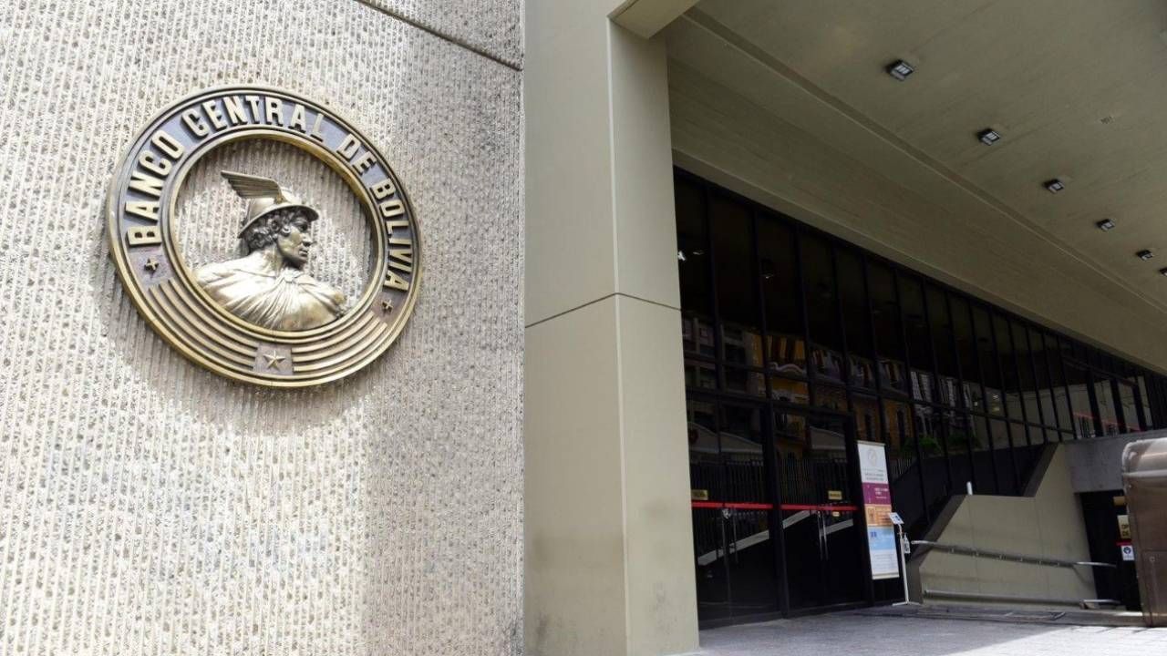 BCB amplía hasta el 31 de diciembre 2025 la venta del bono en dólares con tasas atractivas