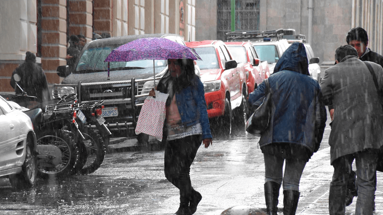Alerta de lluvias moderadas y tormentas eléctricas en La Paz