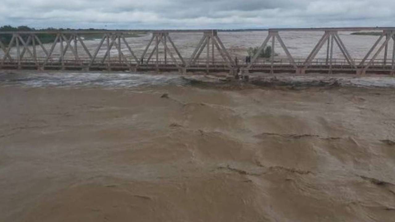 Sube el nivel del río Grande y preocupa en Montero Hoyos y Puerto Pailas