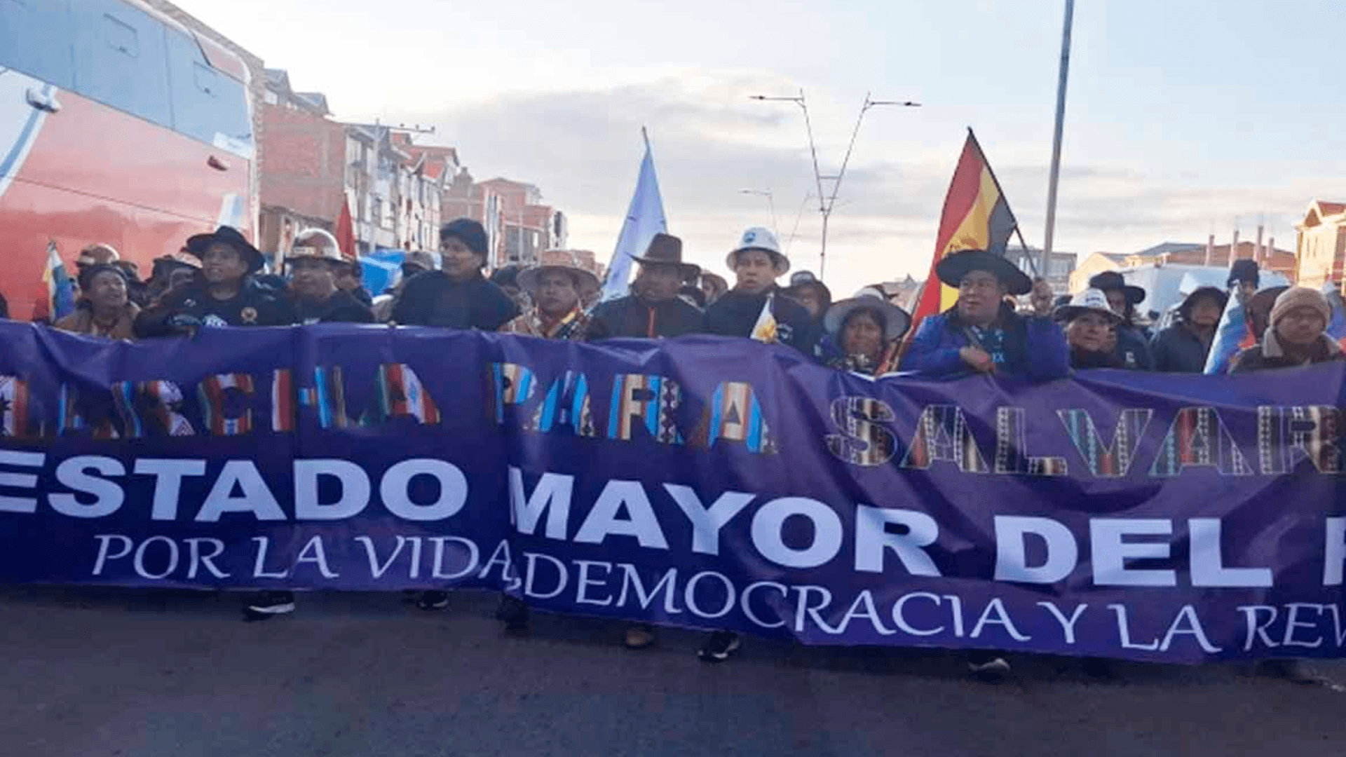 Arias pide a evistas marchar con una cruz y pedir perdón a Bolivia
