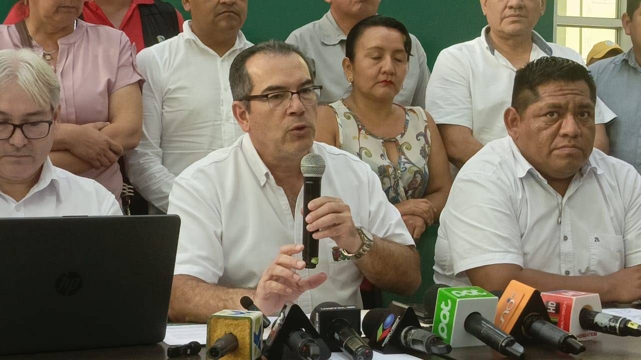 Gobernación cruceña busca modificar ley y pedir fideicomiso para cubrir deuda del desayuno escolar