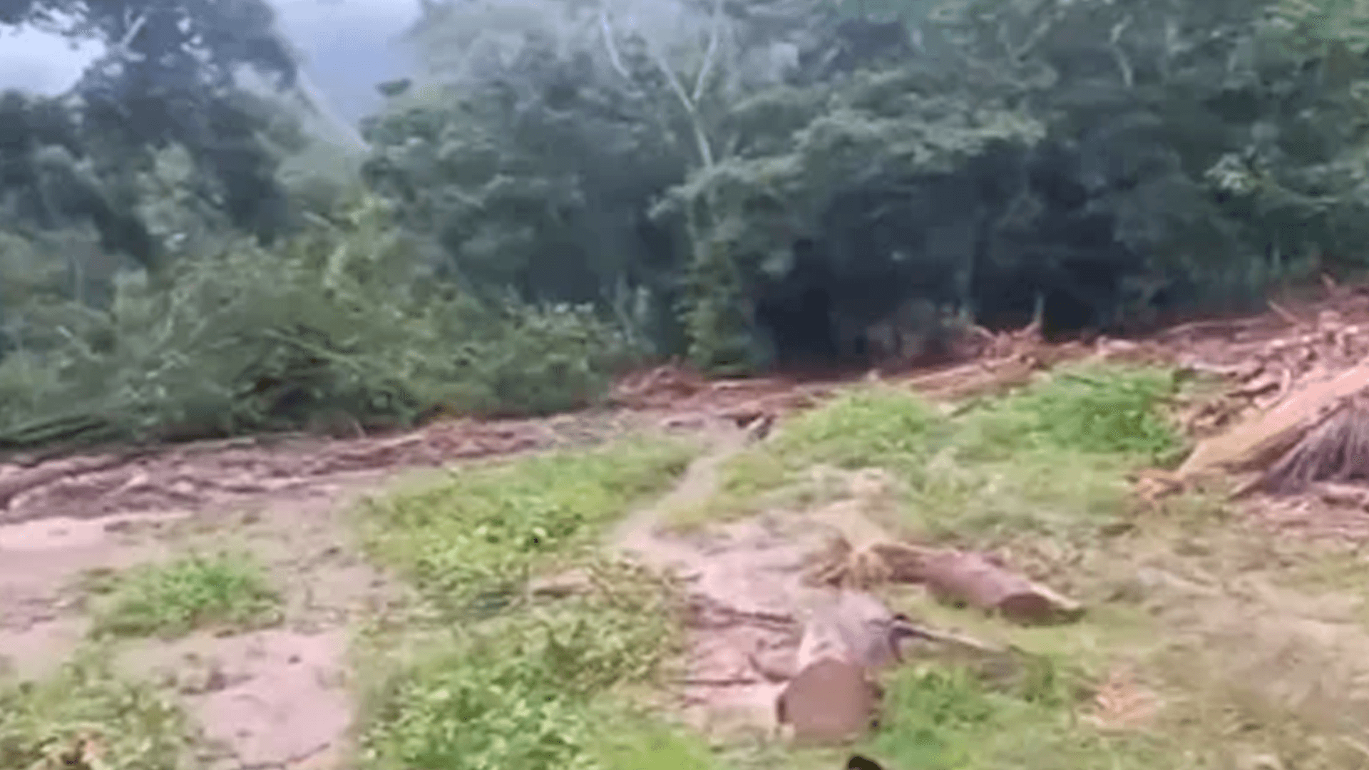 Emergencia en Taipiplaya por desborde de río tras intensas lluvias