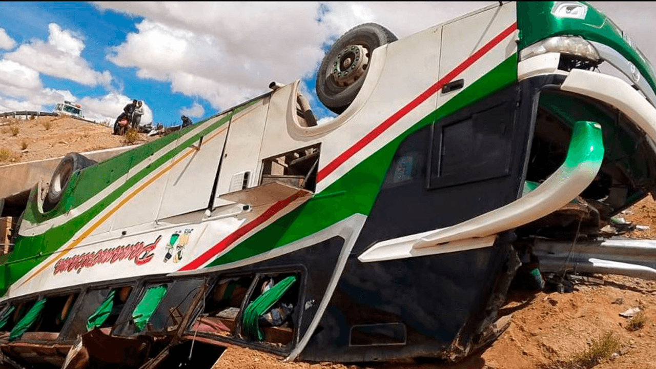 Uyuni: joven de 24 años conducía bus sin estar registrado y causó tragedia  