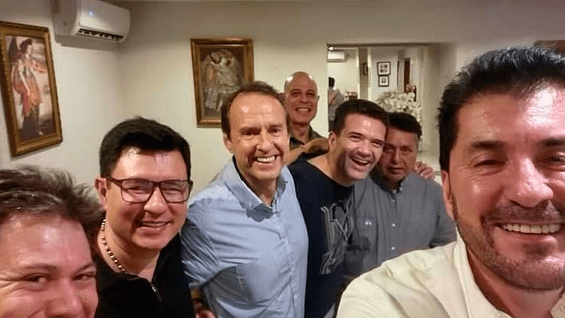 Tuto Quiroga incorpora a Gary Añez y otros líderes a su equipo político