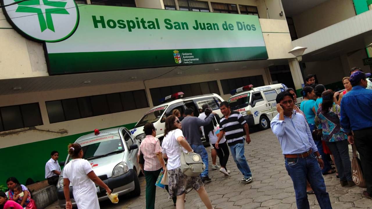 Después de 11 días de paros vuelve la atención en los hospitales de Santa Cruz