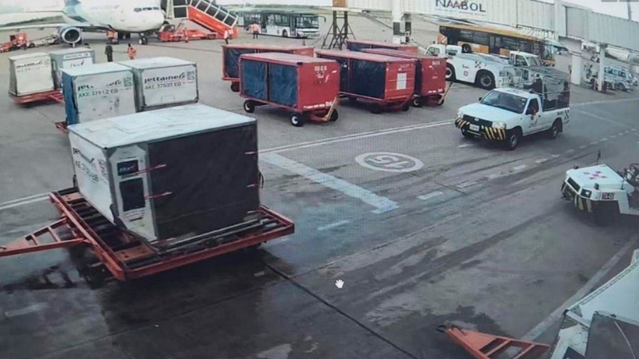 Aprehenden a dos funcionarios del aeropuerto Viru Viru por el caso de narcovuelo