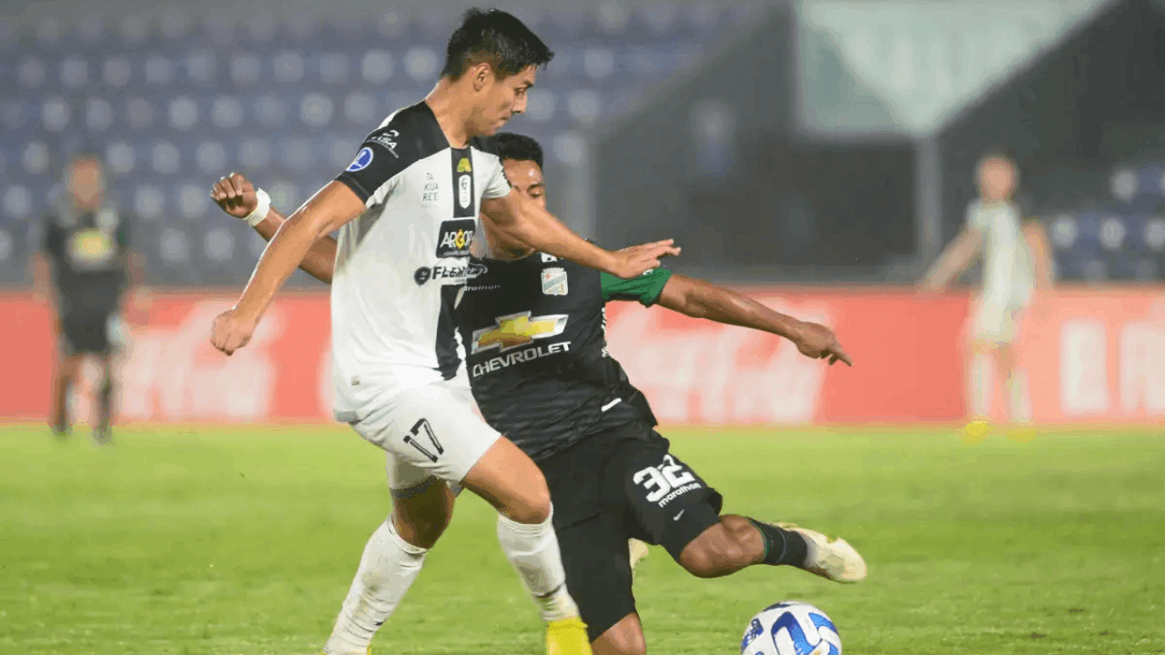 Oriente sufrió otra derrota en la  Copa Sudamericana al ser  vencido por Tacuary