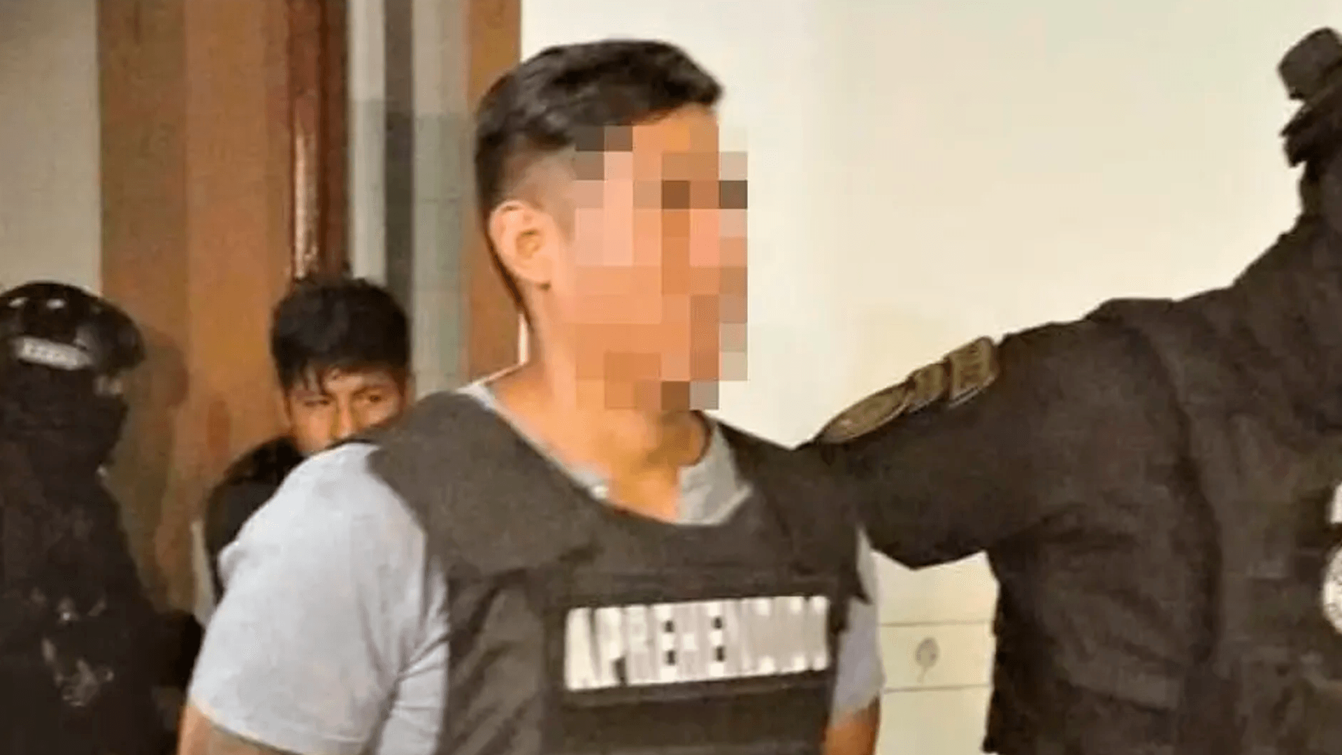Policía destituido por complicidad en asesinato de un reo en Chonchocoro