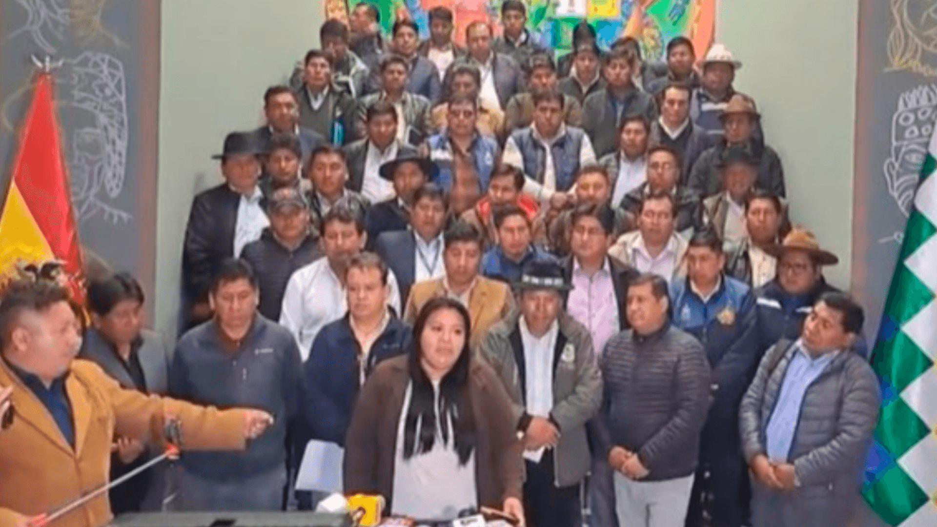 Agamdepaz proclama a Luis Arce como candidato presidencial para 2025-2030