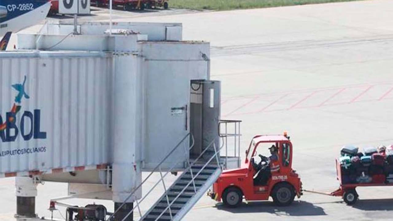 Siete detenidos enviados a la cárcel por el caso “narcovuelo”
