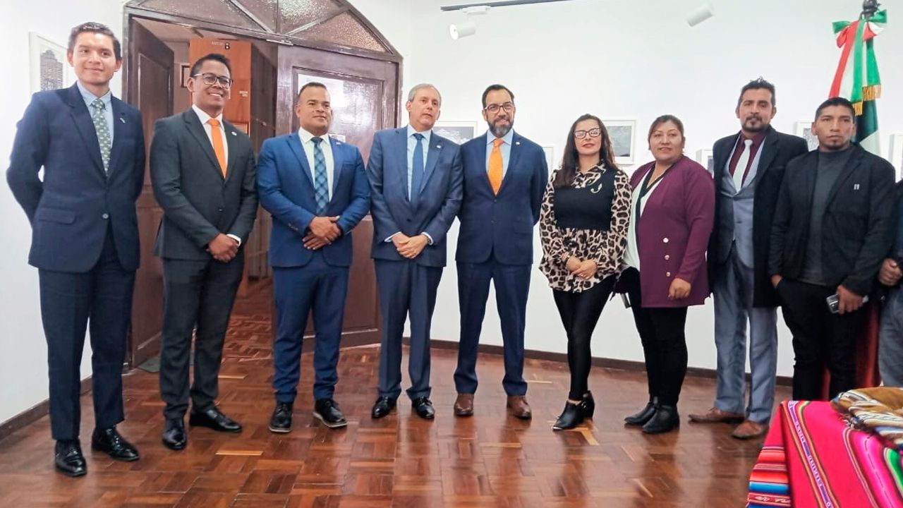 Exposición fotográfica de Javier Hinojosa une a Bolivia, México y Uruguay en El Alto