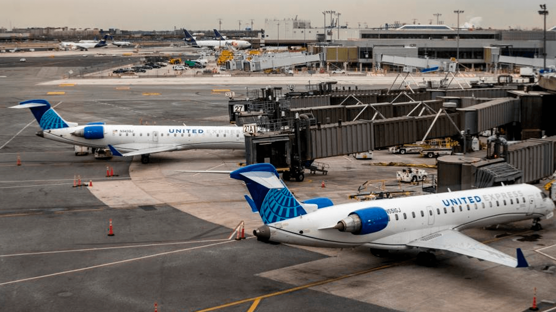 Gobierno anuncia foro internacional para atraer aerolíneas extranjeras 