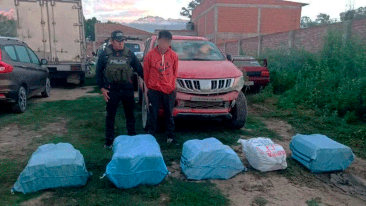 Cochabamba: Capturan a un hombre con 160 paquetes de sustancias controladas