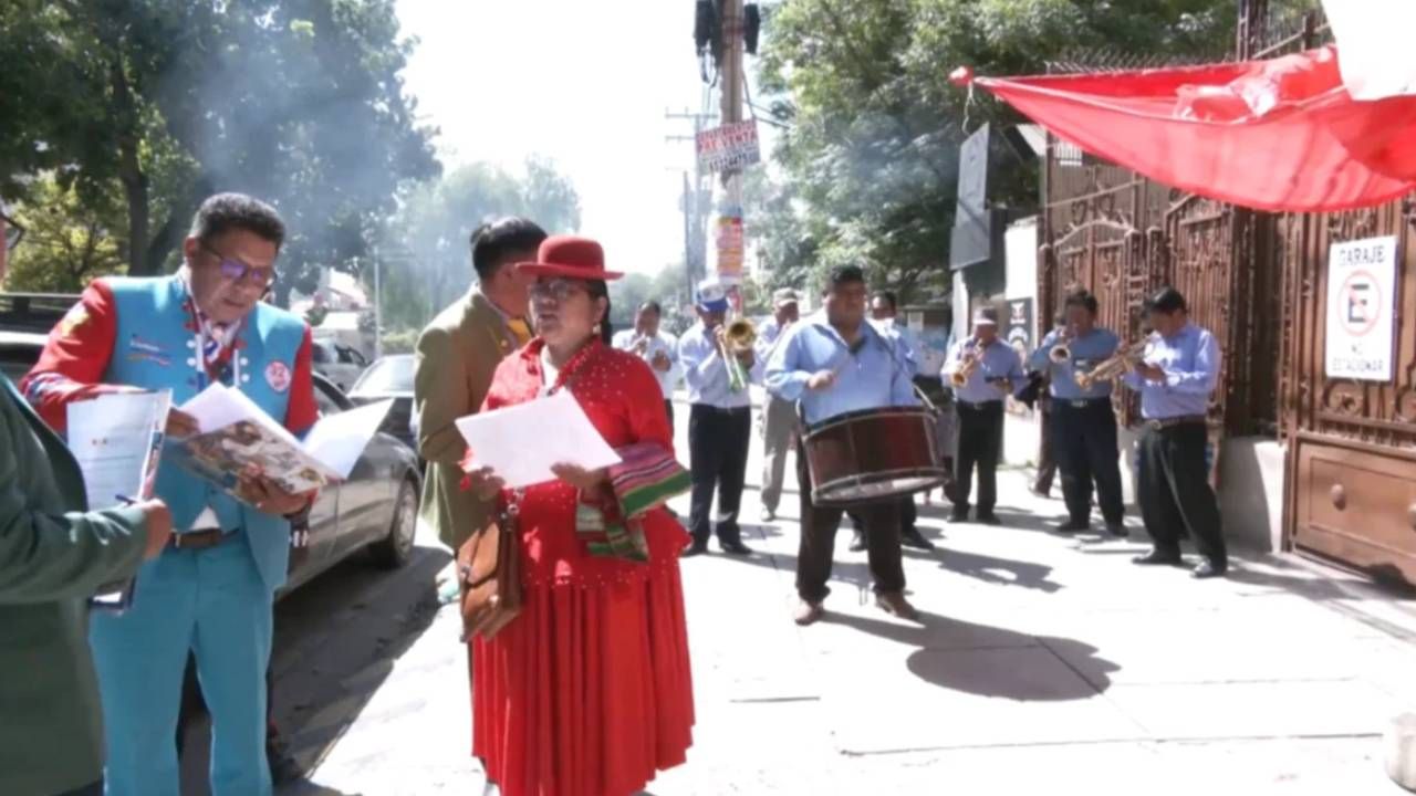 Músicos de Cochabamba renuncian al MAS-IPSP con un minuto de silencio