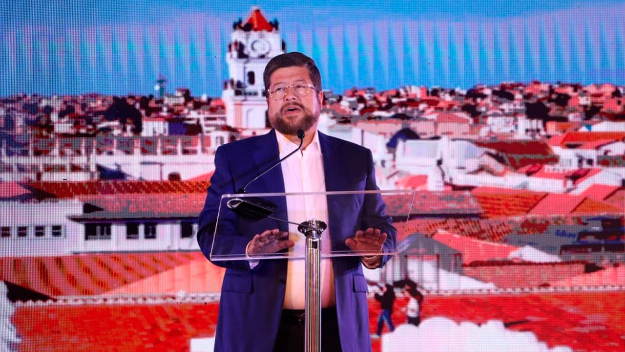 Samuel Doria Medina presenta su plan "Soluciones para Chuquisaca"