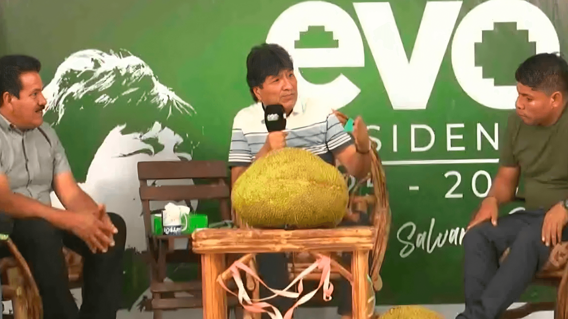 Evo Morales aclara que el FPV es una "sigla prestada" y no una alianza política
