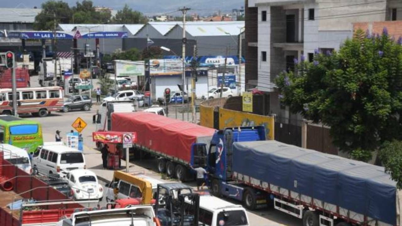 Productores pagan por litro de diésel entre Bs 7 y 10 y afectan sus costos