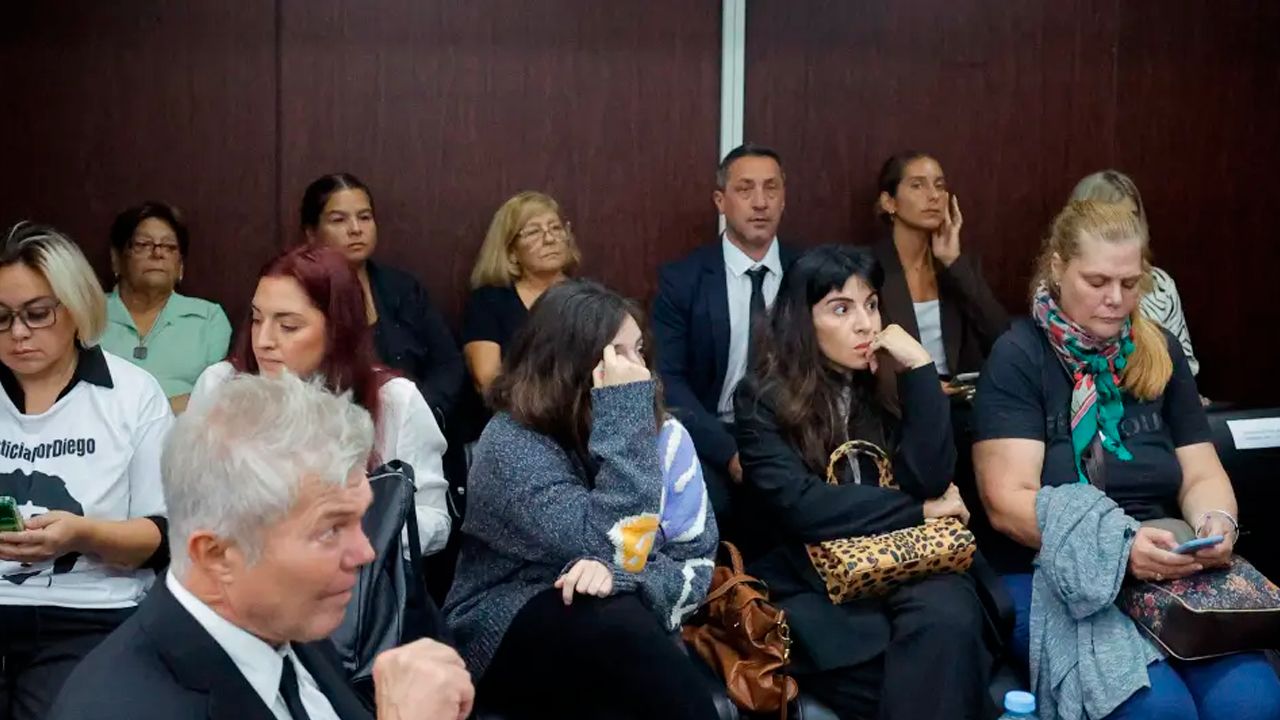 Inicia juicio por la muerte de Maradona con fuertes acusaciones