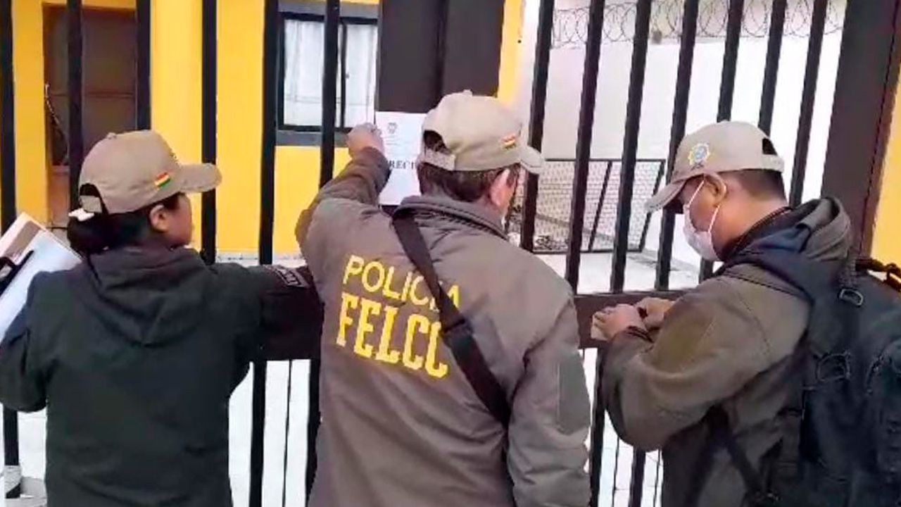 Felcc y la Fiscalía allanan la casa de Fabio Chávez 