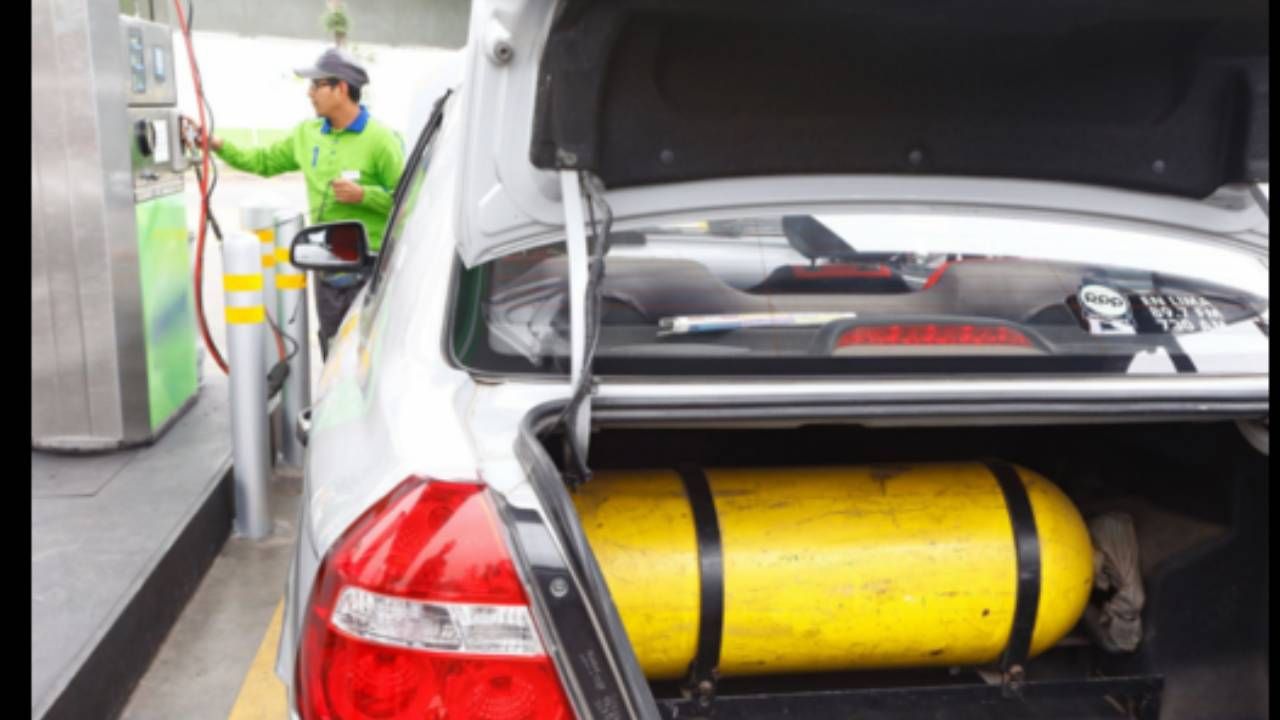 Escasez de combustible encarece la conversión de vehículos a gas