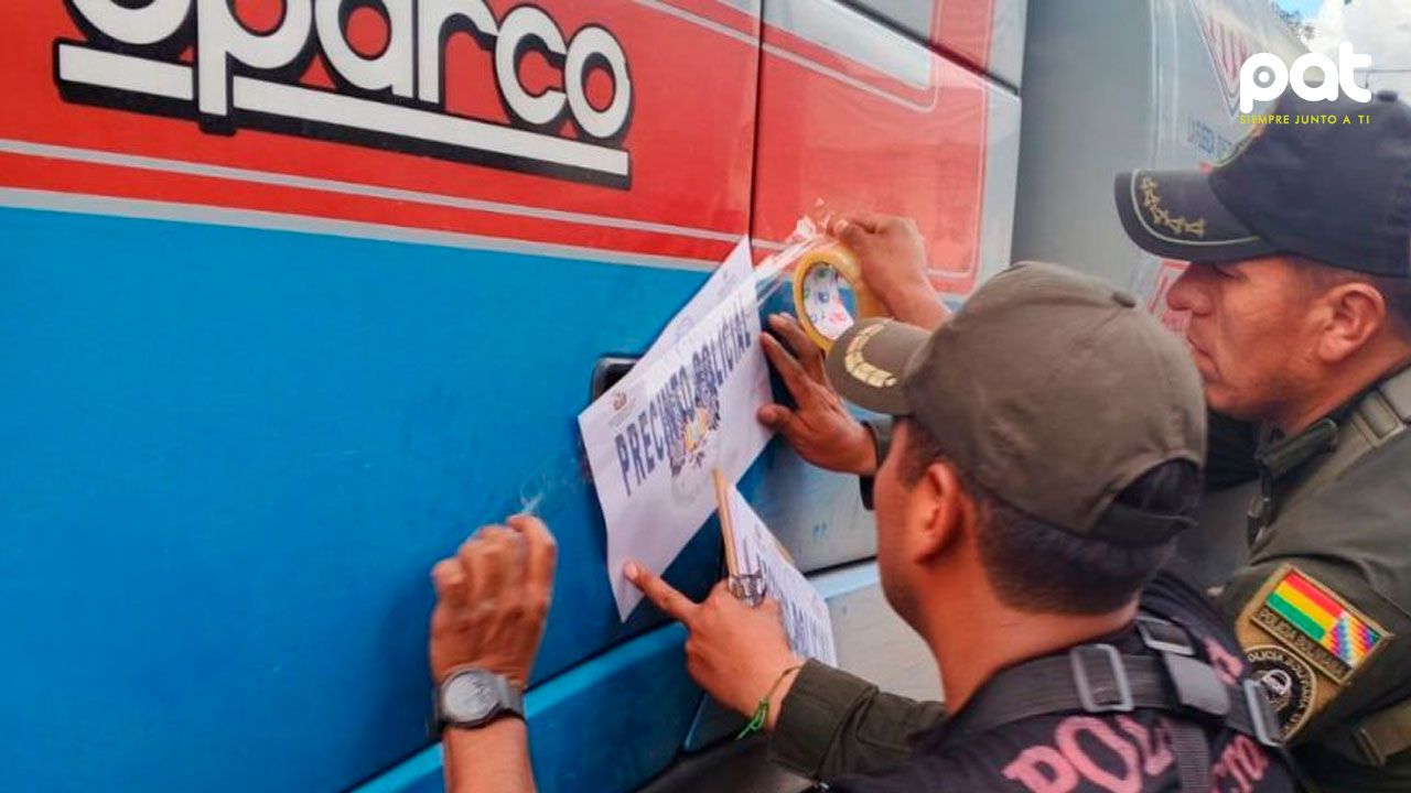 Aprehenden a choferes con combustible ilegal en Caranavi