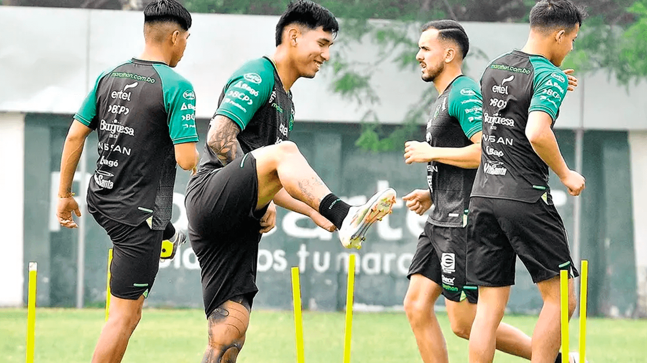 Villegas hace cambios estratégicos en 'La Verde' para enfrentar a Uruguay
