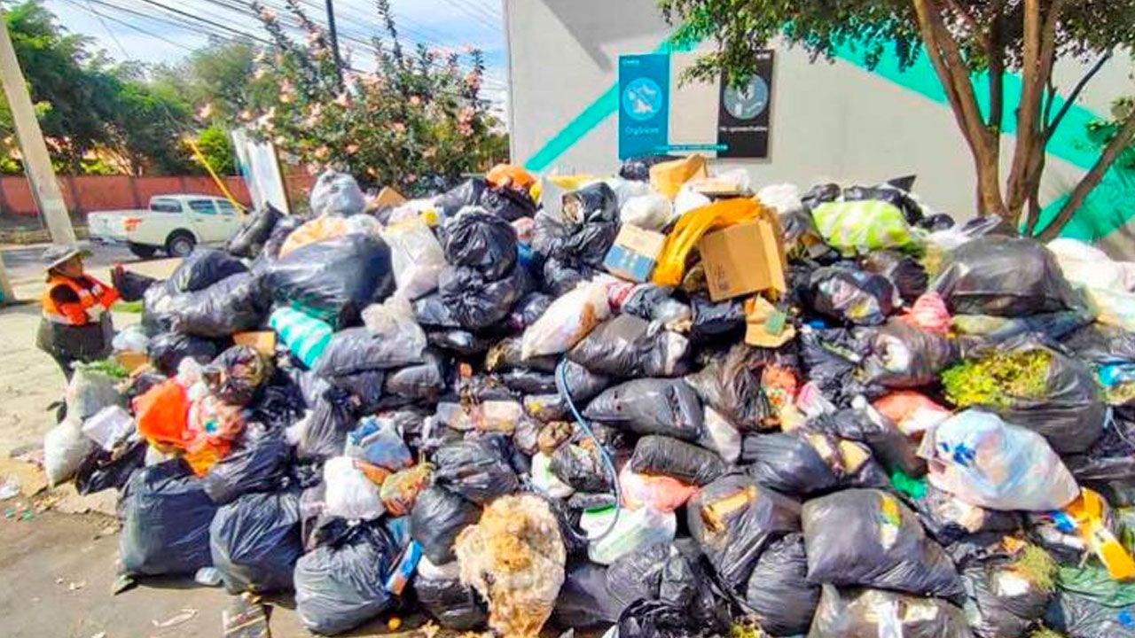 Crisis en K'ara K'ara: vecinos bloquean botadero exigiendo cierre técnico