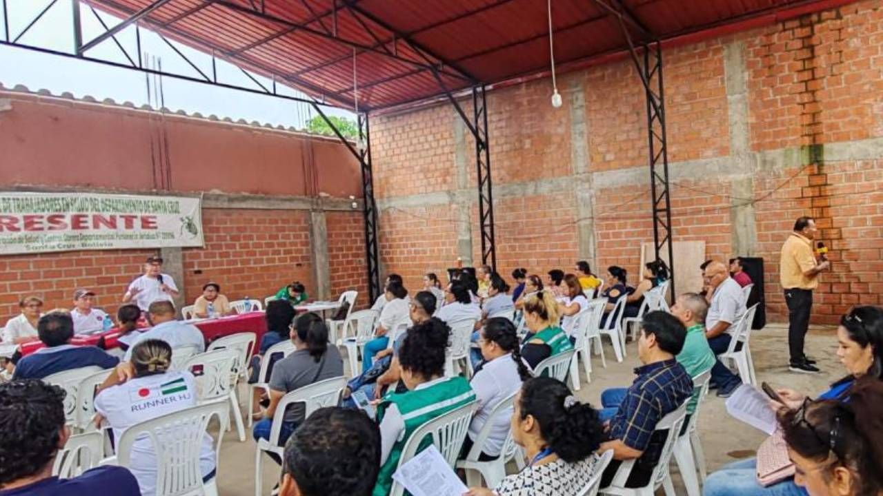 Trabajadores de salud van al paro en los nueve departamentos