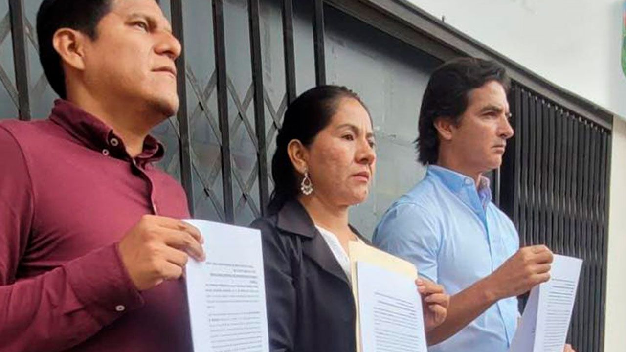 Concejales cruceños presentan denuncia contra el alcalde Jhonny Fernández 