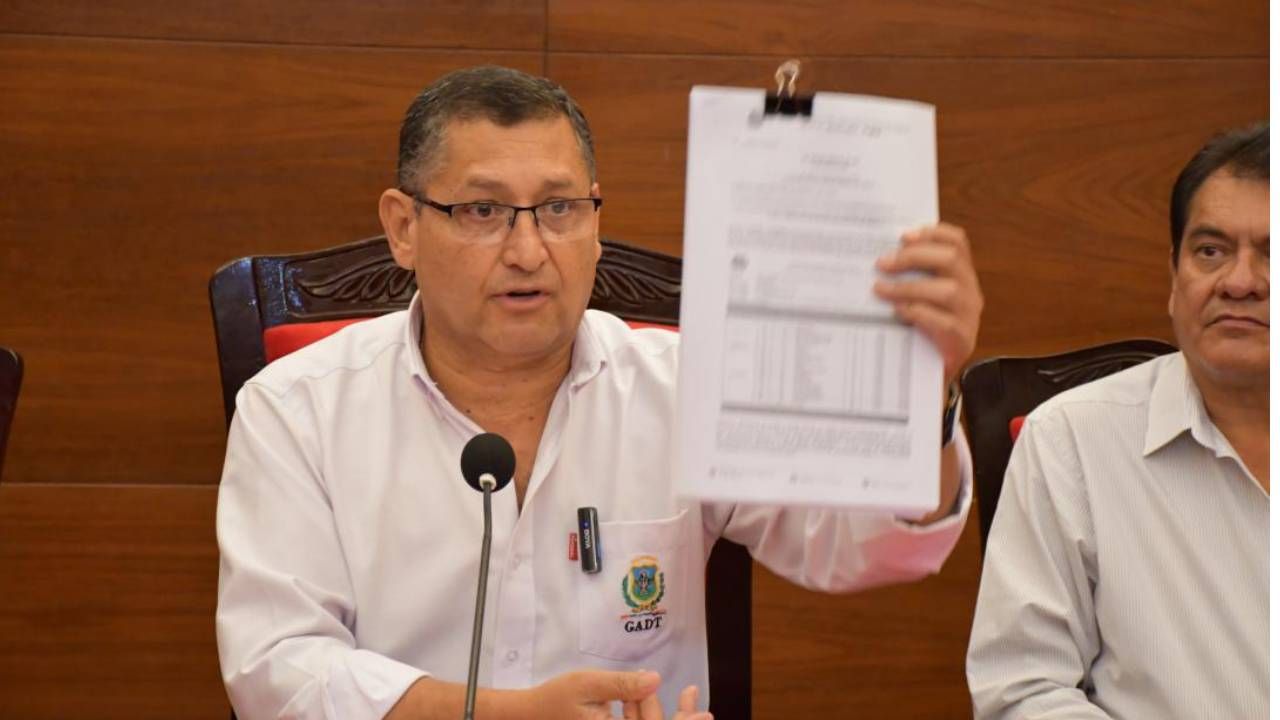 Gobernador de Tarija envía proyecto de ley para bajarse su sueldo y de otras autoridades