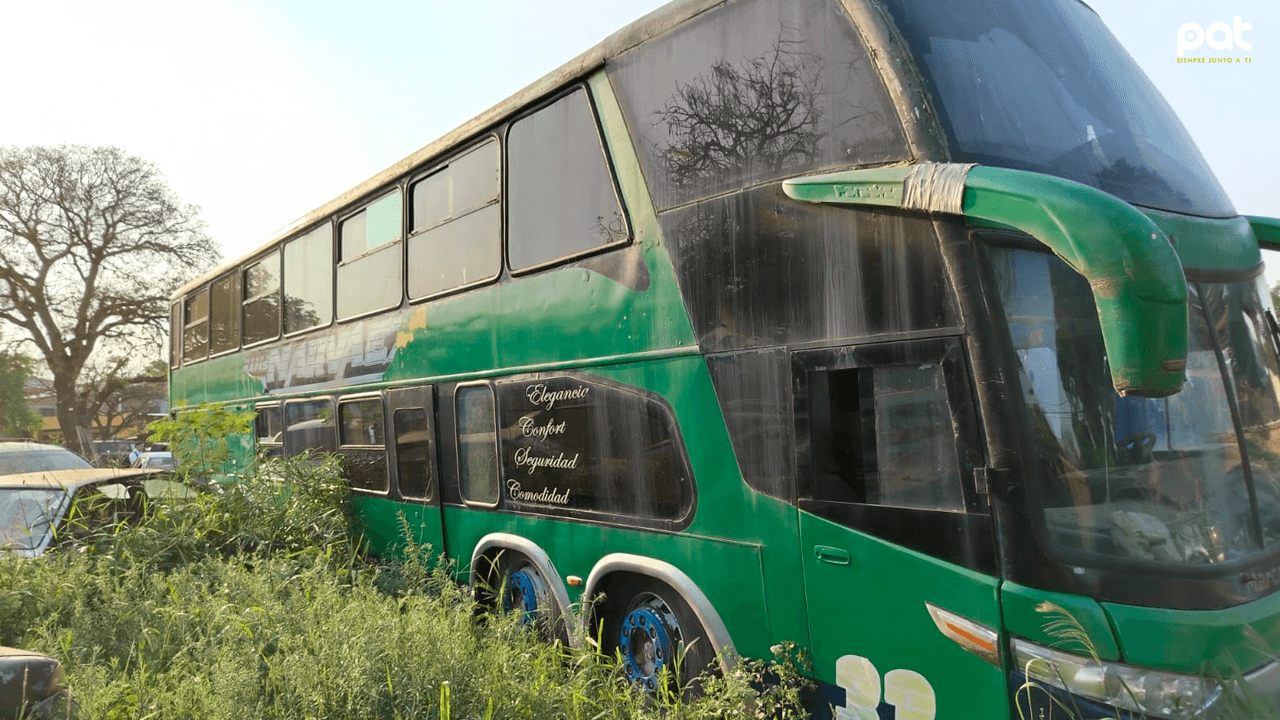Denuncian que bus fue secuestrado por cuatro años y desmantelado en garaje privado con complicidad de funcionarios