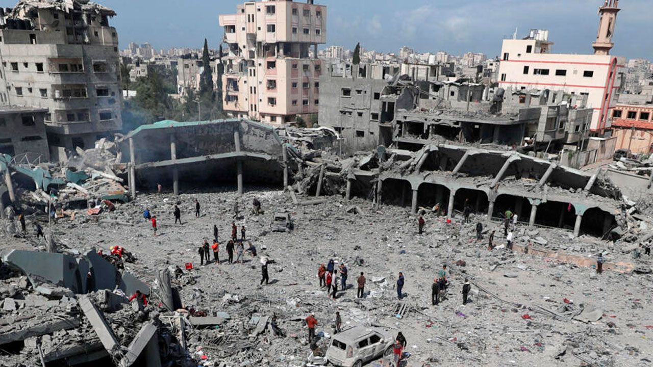 Escala la ofensiva israelí en Gaza: 86 muertos en 24 horas y ataque letal a escuela con desplazados