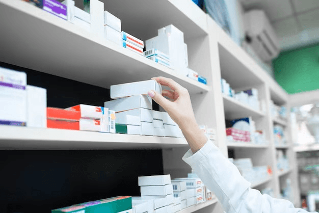 Viceministro solicita reunión con Cifabol para aclarar incremento de precios de medicamentos