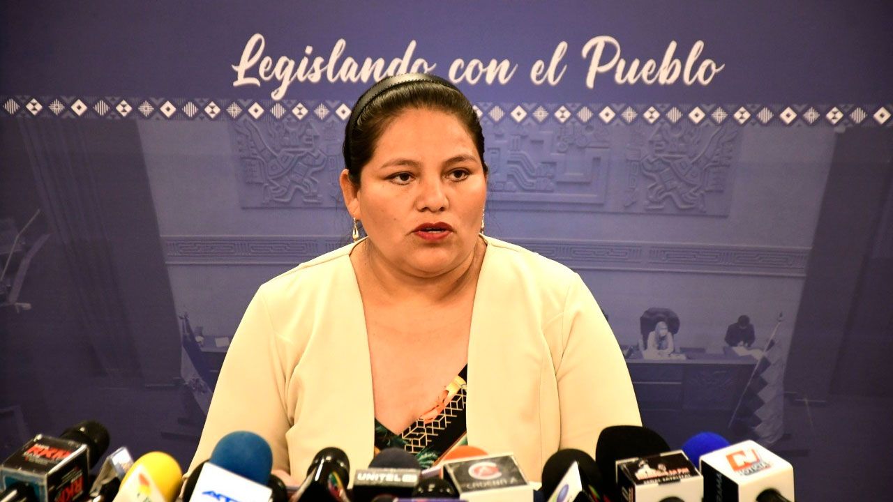 Deisy Choque destaca la "profundización" de la democracia en el MAS