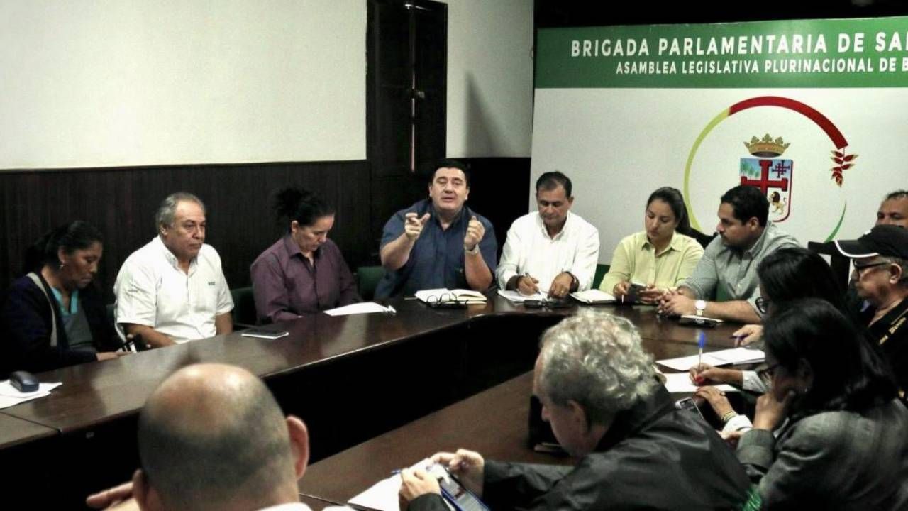 La salud en Santa Cruz no aguanta más: piden ítems y hospitales al Gobierno