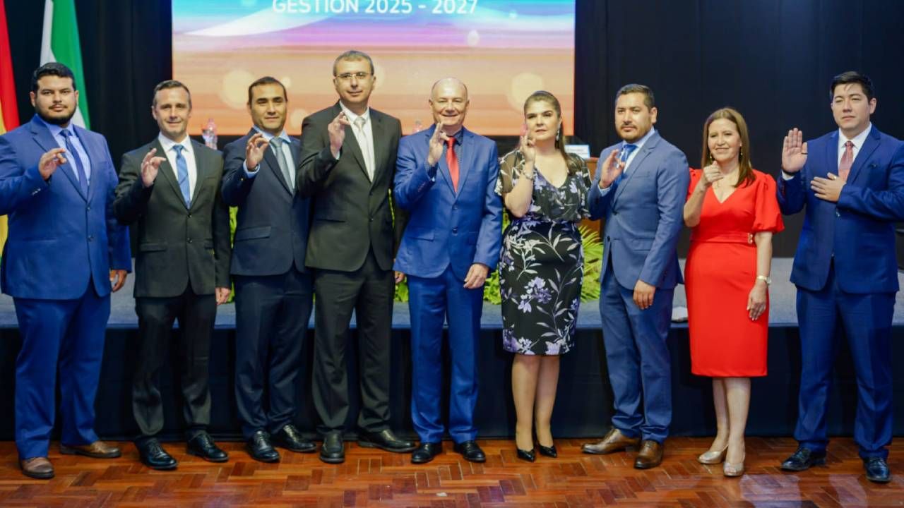 Enzo Landívar asume la presidencia de la asociación de avicultores de Santa Cruz