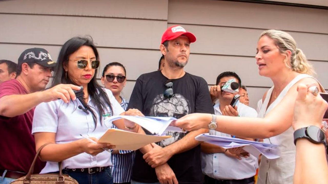 Allanan la casa del alcalde de Santa Cruz en busca de su hijo por presunto caso de corrupción