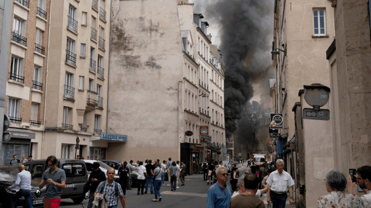 16 personas resultaron heridas tras explosión y derrumbe de un edificio en París