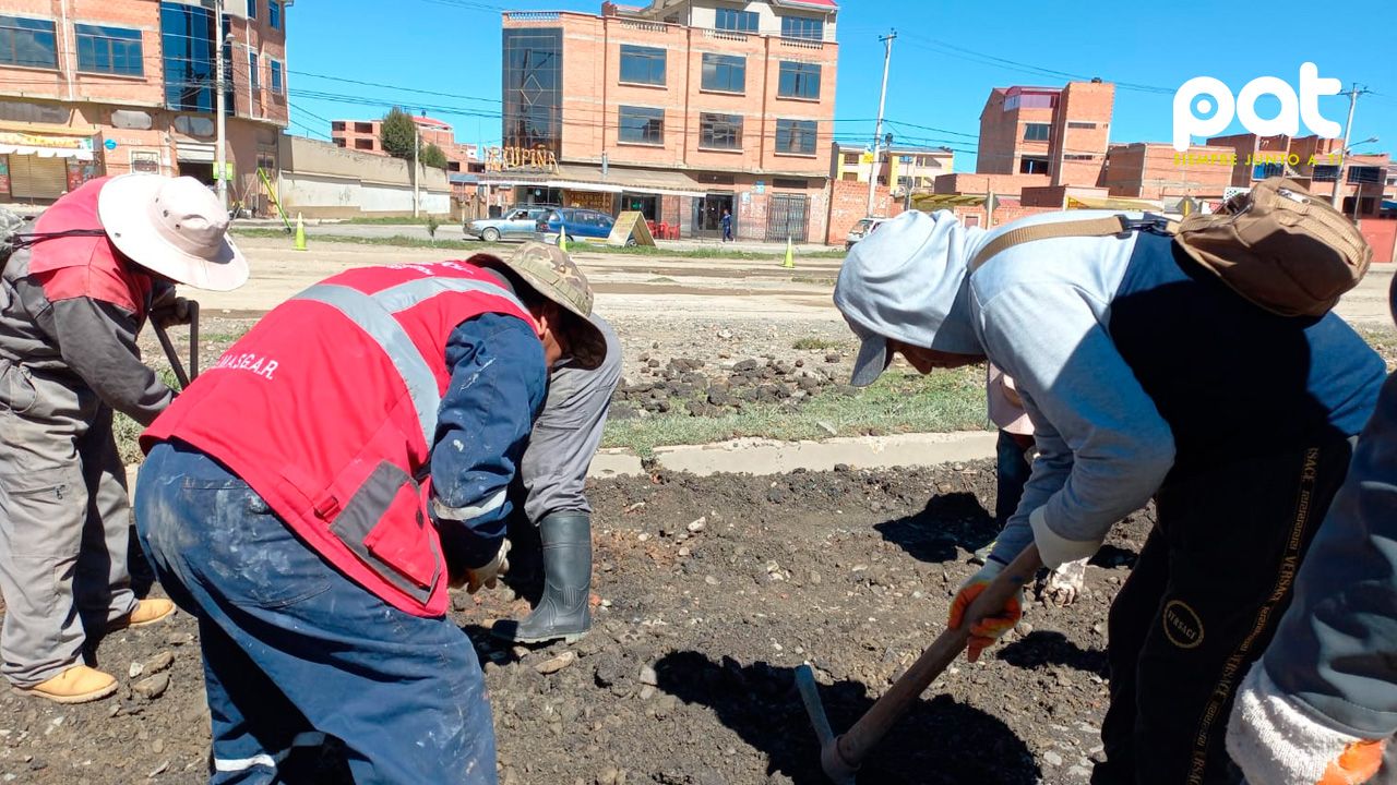 El Alto: La subalcaldía del distrito 3 reconstruyó más de 1.000 m² de la avenida litoral 
