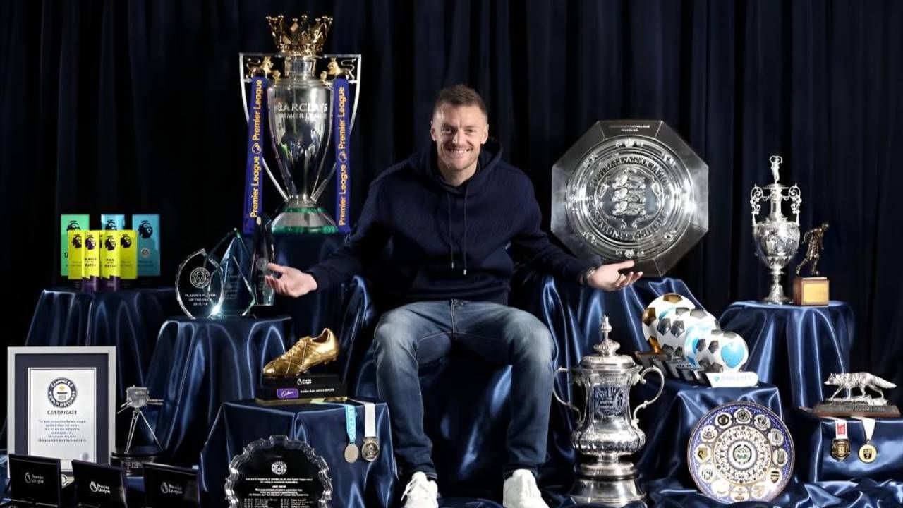 Jamie Vardy se despide del Leicester tras 13 años de historia y gloria
