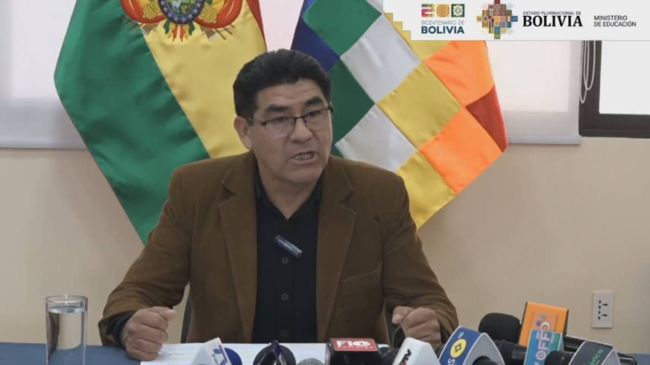 Ministro de Educación asegura que 'hay avances' en el diálogo instalado con maestros