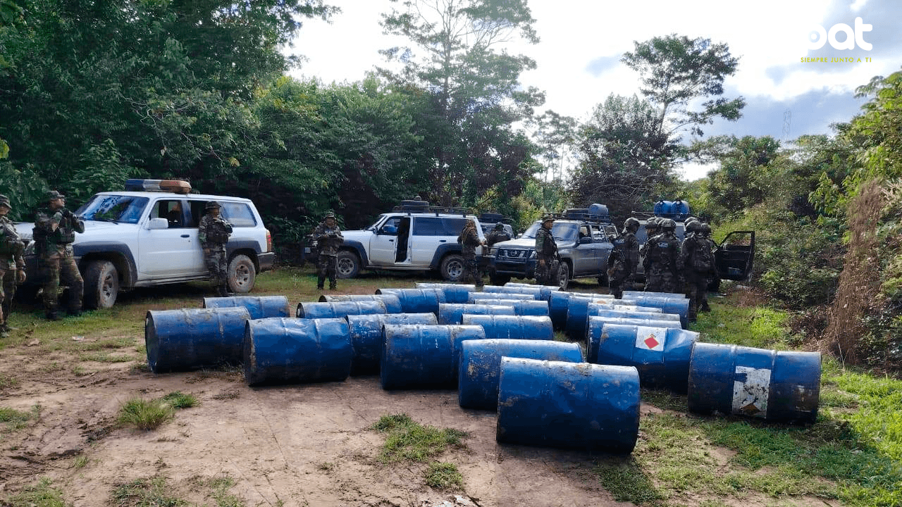UMOPAR decomisa gran cantidad de insumos para cocaína en operativo en Villa Tunari